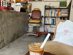 石花膏冰拿铁-巴浪鱼咖啡馆 Local Fish