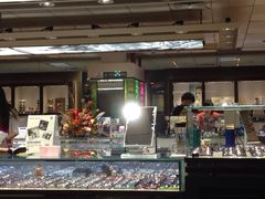 -黄益静眼镜行