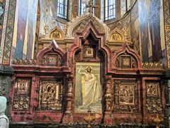 -滴血救世主教堂