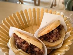 -闫家驴肉老店(华电一校店)