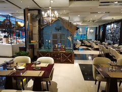 大堂-华美达广场酒店连岛集市西餐厅