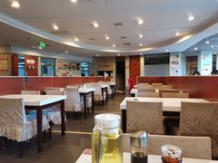 大堂-小六汤包砂煲菜(文景路店)