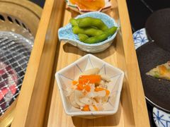 -山川小町·极番烧肉(新地假日广场店)