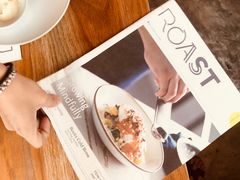-ROAST coffee & eatery