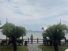 -鹰龙海畔度假酒店(咸祥店)