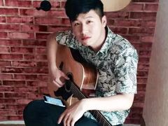 -八度音乐吉他教室(汉广店)