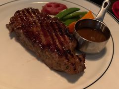 -食间牛排(重庆路万达店)