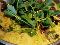 -大头虾越式风味餐厅(光明广场店)