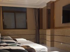 -天然沐足·推背采耳·敷姜艾灸(龙眼美食街店)