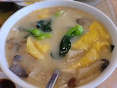 -新镇江酒家(南京西路店)