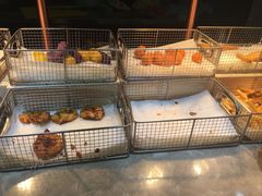 -锤头鲨毛肚海鲜烤肉自助餐厅(国购广场店)