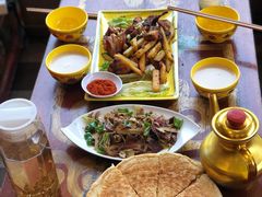 -四姑娘山阿巴郎·藏式花园餐厅