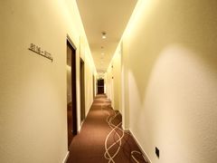 -汉庭优佳(上海娄山关路地铁站店)
