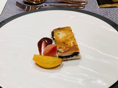 脆煎黑松露珍珠鸡-北京古城老院厉晓麟精致菜