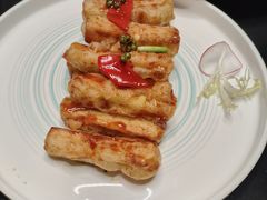 -铜锣湾·有麝自然香(渝北财富中心店)