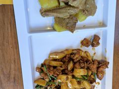 -隔壁老王·家常云南菜(皇冠店)