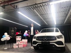 -上海星瀚奔驰4S店(长寿路店)