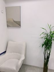 -苗方清颜·祛痘皮肤管理