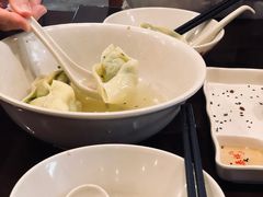 荠菜虾肉大馄饨-东泰祥生煎馆(陕西南路店)