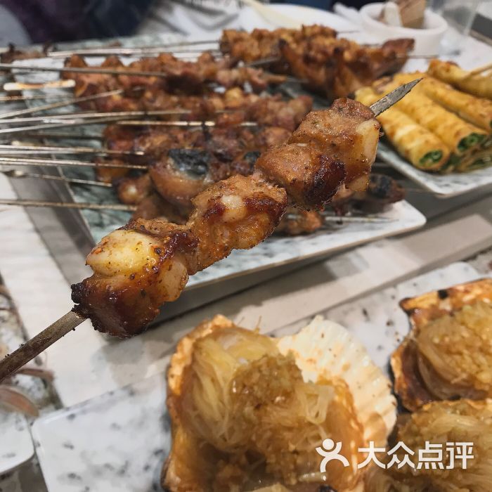 小国凤爪烧烤(南京路店)-烤排骨串图片-锦州美食-大众点评网