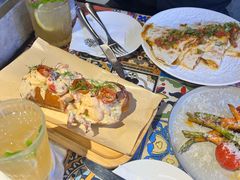 -LESCEDARS Brasserie Bistro香柏树