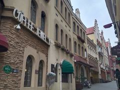 -鲁邦国际风情街(麦世达韩国精品百货店)