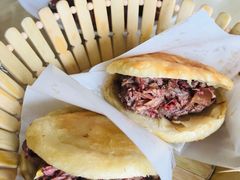 -闫家驴肉老店(华电一校店)