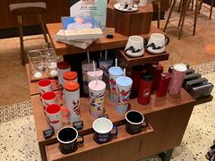 零售区-星巴克臻选(广州沙面店)