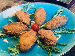 -SISTERS BAR RESTAURANT川意酒馆(嘉善老市H楼店)