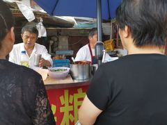 -正宗杂粮煎饼香软鸡蛋饼
