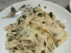 -渝信川菜 · 川味家常菜(财富购物中心店)