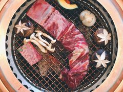 特选壶渍带骨牛排-炎蔵牛舌烤肉