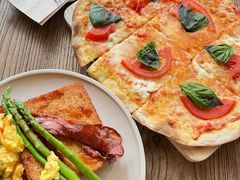 -Common Table · Brunch & Coffee