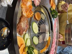 -哈哈碳都·牛肋条无限自助烤肉(台江万达店)