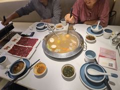 -左庭右院鲜牛肉火锅(金山万达店)