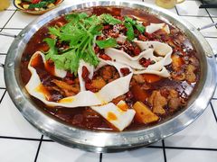 -晓彭肥肠鸡·泡椒鸡火锅(水木天地店)