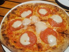 -城市大道红炉披萨烘焙坊