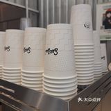 浓郁的奶咖包过了咖啡冻