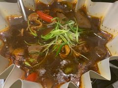 -穹六人间 people 6(岳阳路店)