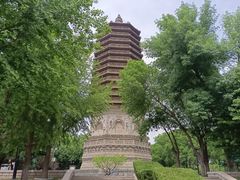 -玲珑塔公园