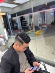 -乾健·烫染·接发SALON