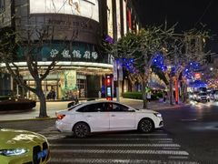 -梅龙镇广场