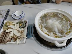 -蘑统田下·野生菌火锅