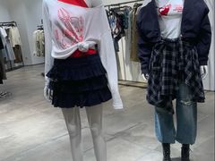 -URBAN REVIVO(上海中庚漫游城店)