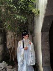 -一揽芳华汉服旗袍体验馆(拙政园店)