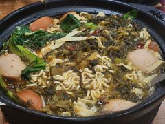 -天瑞福云南过桥米线(十里河店)