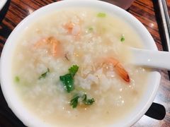 招牌海鲜粥-陈鹏鹏潮汕菜(欢乐海岸 海边景观店)