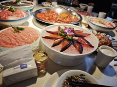 -茅草房·河畔园林火锅