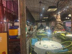-大树头·森林餐厅(石碁店)