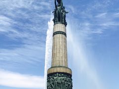 -人民防洪胜利纪念塔